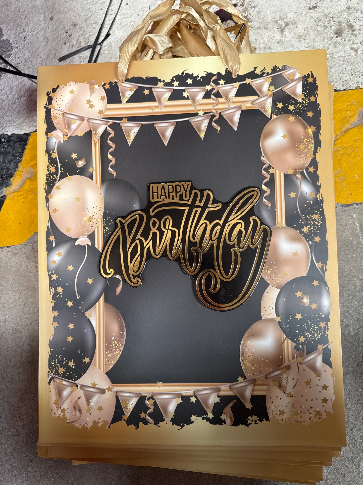 Bolsa regalo negra con dorado happy birthday