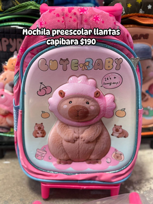 Mochila capibara llantas cute baby