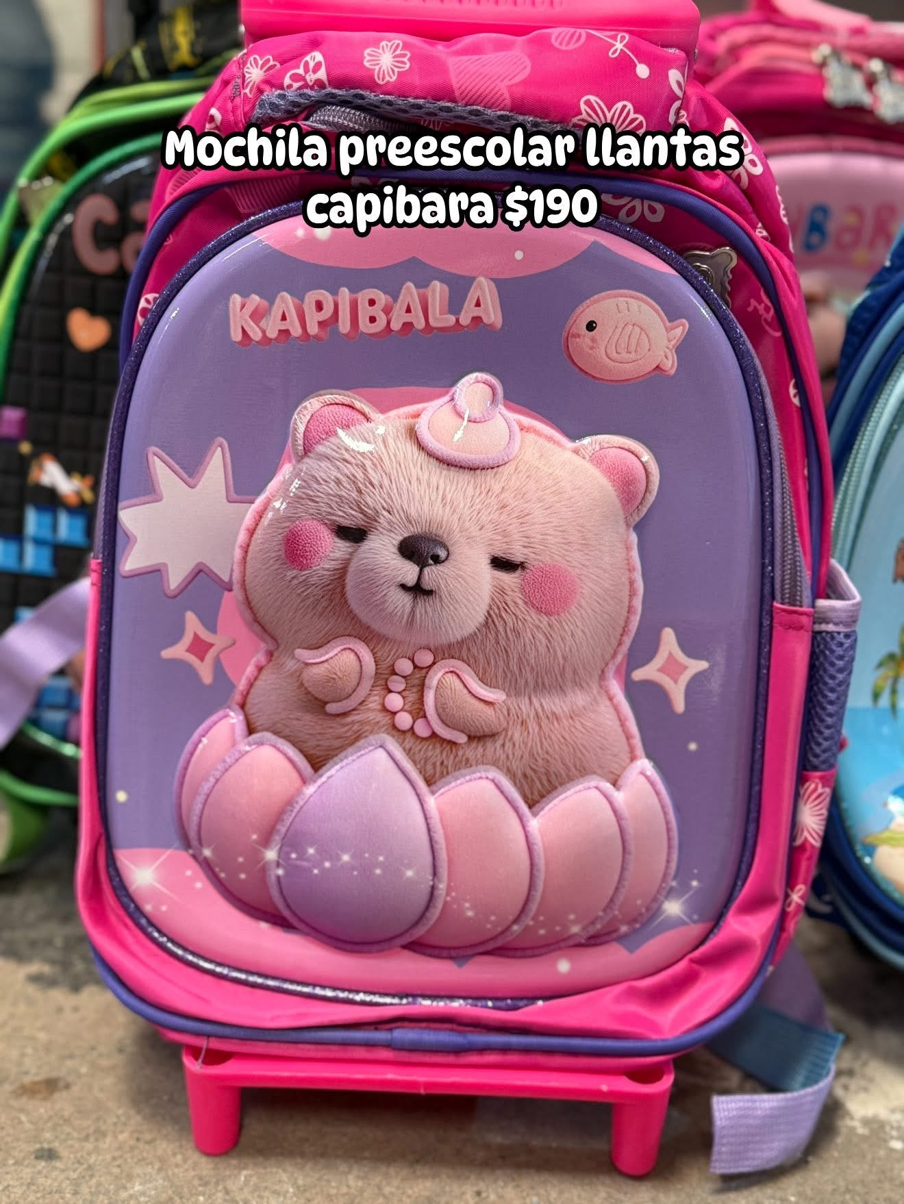 Mochila capibara llantas