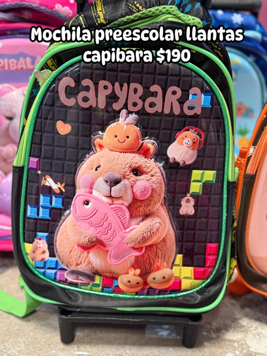 Mochila capibara llantas verde